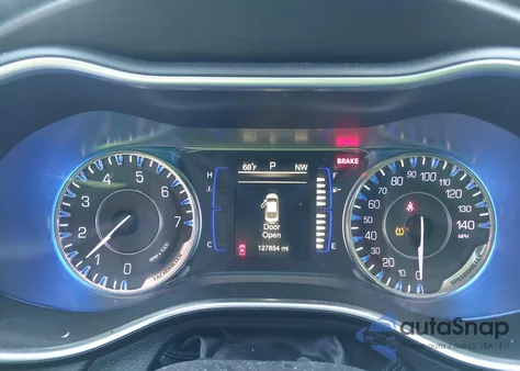 2016 Chrysler 200 Limited z USA, uszkodzony, nr VIN 1C3CCCAG3GN121737